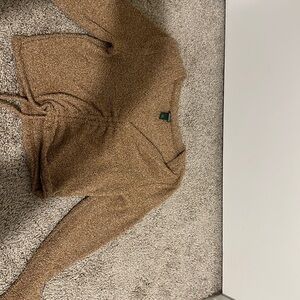 Fuzzy soft cropped sweater